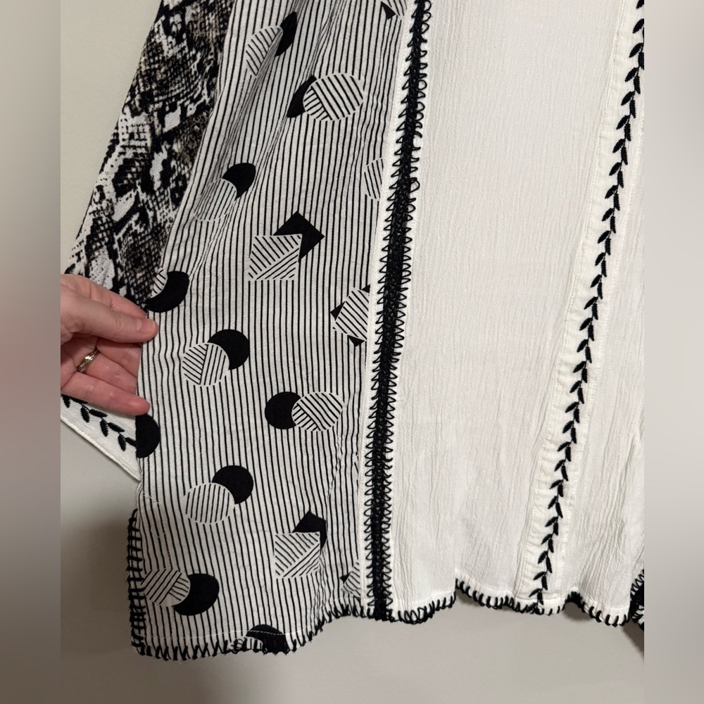 John Mark Black And White Patchwork Top Size Medi… - image 6